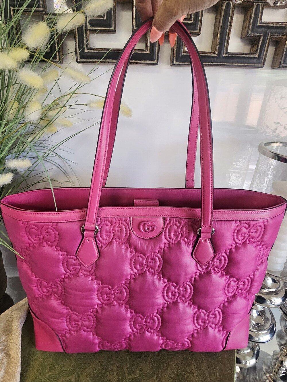 100 % Authentic Gucci Pink Ophidia GG Nylon Embossed Quilted Tote Bag